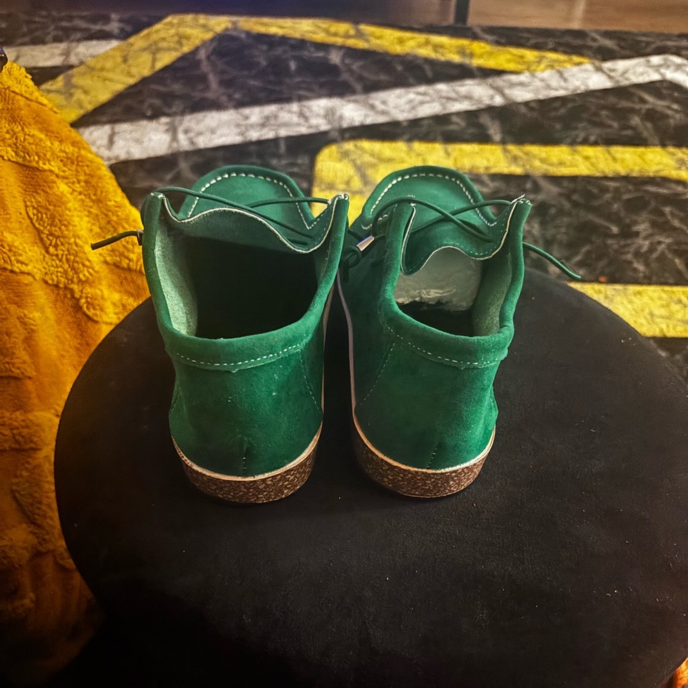 Stylish Green Suede loafers brand new very chic and comfortable